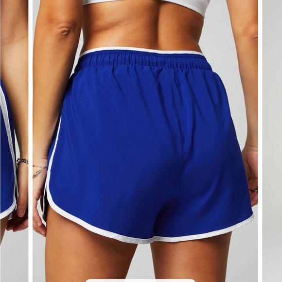 Fabletics Admiral Blue workout set - Picture 9 of 9